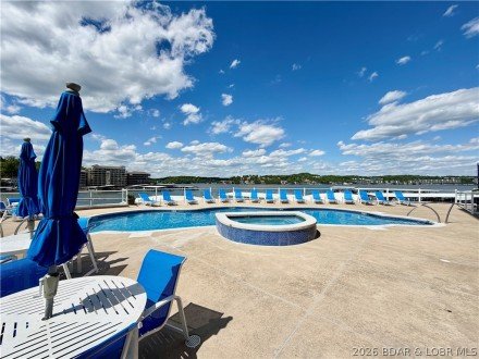 183 Upper Monarch Cove, Lake Ozark, MO 65049
