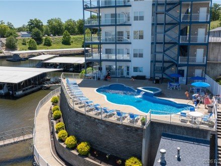 151 Upper Monarch Cove, Lake Ozark, MO 65049