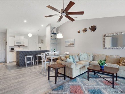98 Jonathan, Lake Ozark, MO 65049