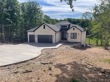 325 Las Campanas, Sunrise Beach, MO 65079