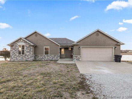 19373 Lake Rockhill, Warsaw, MO 65355