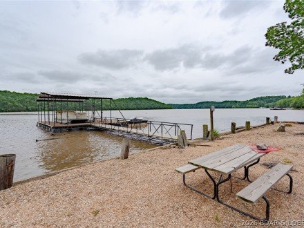 3135 Lick Creek, Edwards, MO 65326