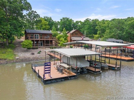 2539 Robin Hood, Roach, MO 65787