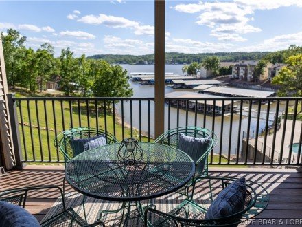 40 Robinwood, Lake Ozark, MO 65049