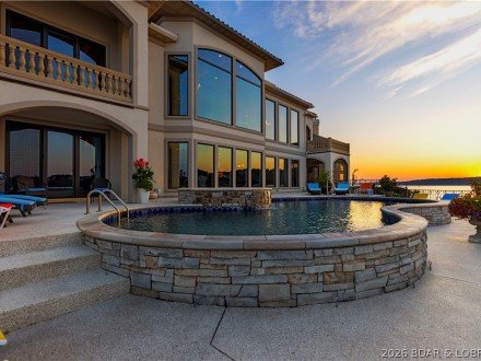 1000 Las Campanas, Porto Cima, MO 65079