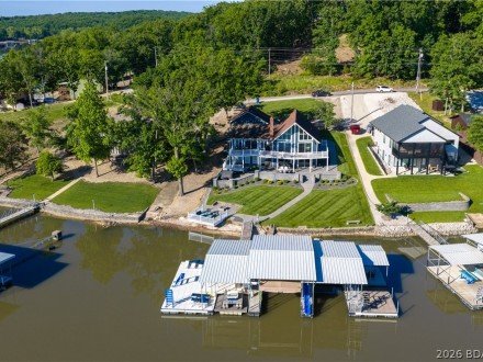 310 Chimney Cove, Sunrise Beach, MO 65079