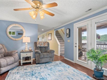 15231 Martingale, Gravois Mills, MO 65037