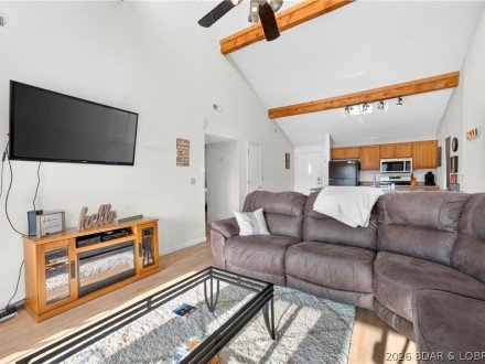 52 Wrenwood, Lake Ozark, MO 65049