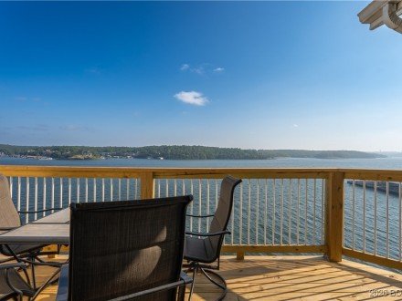 1481 Ledges Dr, Osage Beach, MO 65065