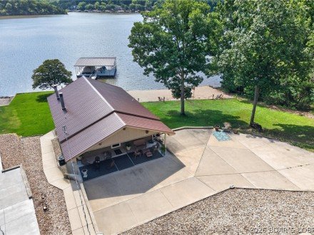 134 Turning Leaf, Climax Springs, MO 65324