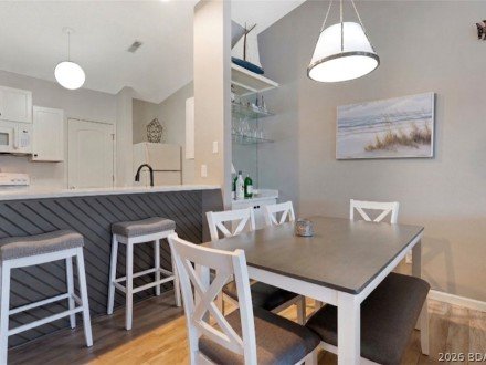 98 Jonathan, Lake Ozark, MO 65049