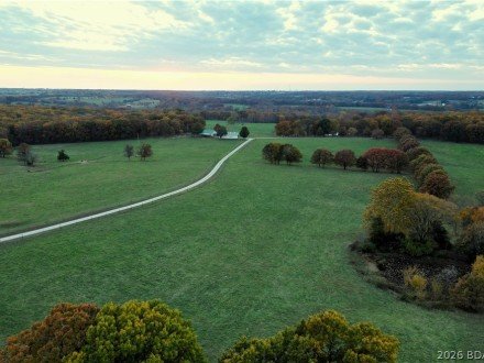 16450 Hwy YY, Versailles, MO 65084