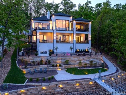1118 Las Campanas, Porto Cima, MO 65079