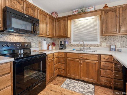 29 Lake Forest, Eldon, MO 65026