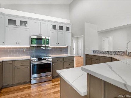 289 Adrian, Climax Springs, MO 65324
