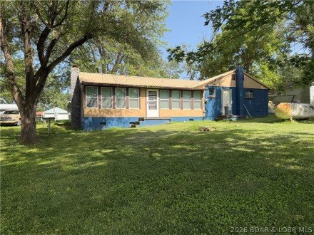 27 Phys Ed, Edwards, MO 65326