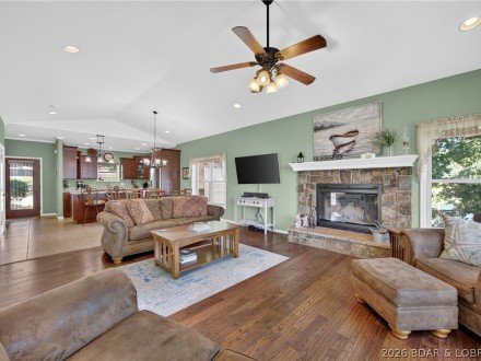 667 Erdmann, Camdenton, MO 65020