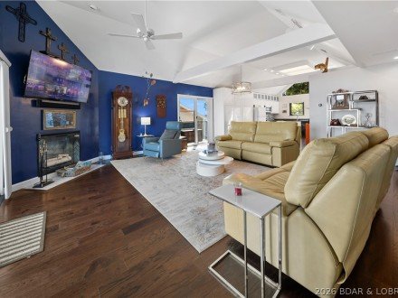 166 Falls Point, Lake Ozark, MO 65049