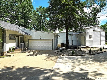 99 Thornwood, Sunrise Beach, MO 65079