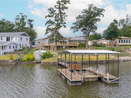 4705 Lower Prairie Hollow, Roach, MO 65787