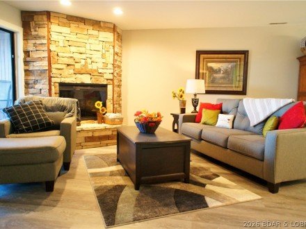 5940 Baydy Peak, Osage Beach, MO 65065