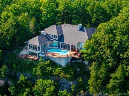 420 Cedar Crest, Lake Ozark, MO 65049