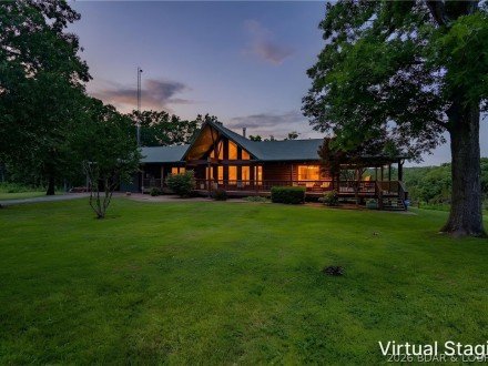 24703 Macks Camp, Warsaw, MO 65355