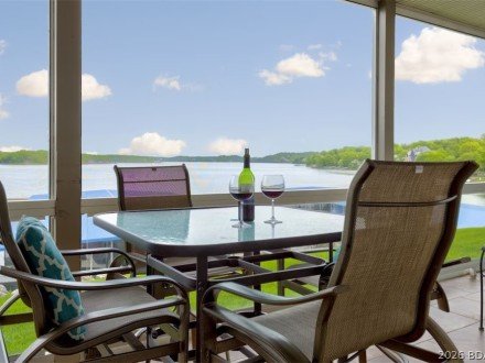 1220 Lands End, Osage Beach, MO 65065
