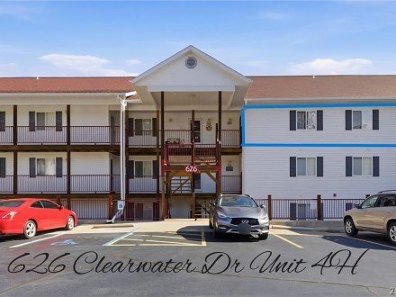 626 Clearwater, Camdenton, MO 65020