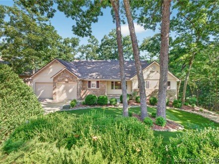 1859 Imperial Point, Lake Ozark, MO 65049