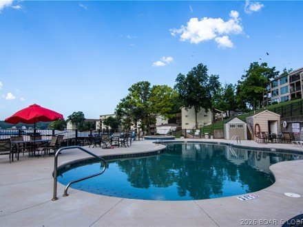 40 Robinwood, Lake Ozark, MO 65049