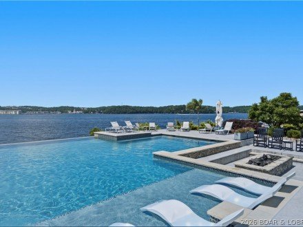 166 Captiva, Sunrise Beach, MO 65079