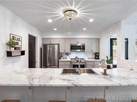 1125 Anemone, Four Seasons, MO 65049