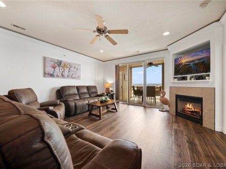 1225 Lands End, Osage Beach, MO 65065