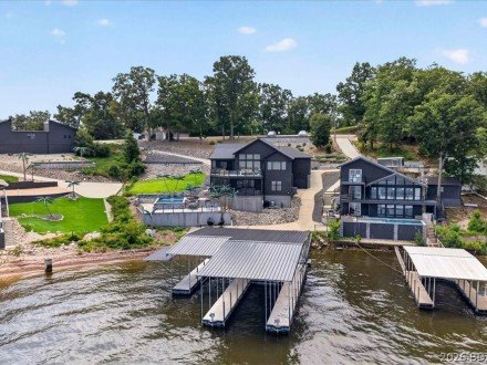 2549 Bittersweet, Lake Ozark, MO 65049