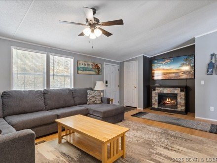 27420 Cross Lane, Barnett, MO 65011