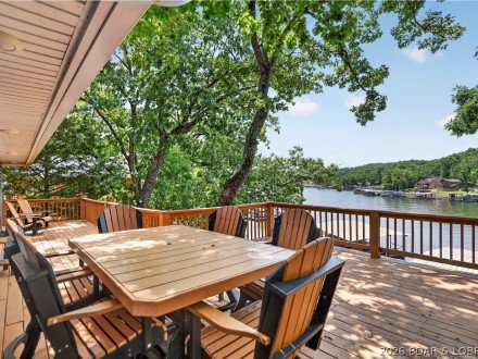 321 Conquistador, Camdenton, MO 65020