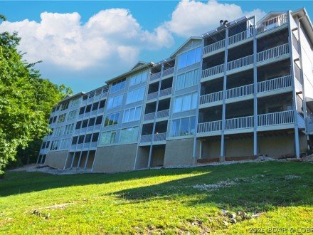 80 Regatta Bay, Lake Ozark, MO 65049