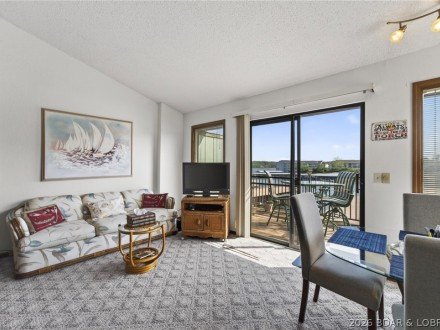 291 Southwood Shores, Lake Ozark, MO 65049