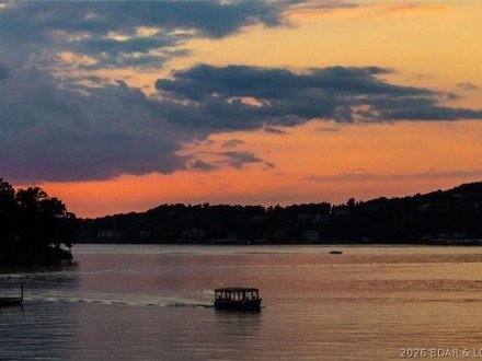 37 Lone Oak, Sunrise Beach, MO 65079