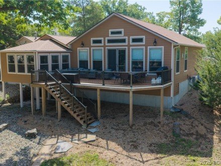 39 Outer, Lake Ozark, MO 65049