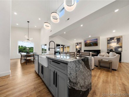 186 Frudeger, Lake Ozark, MO 65049