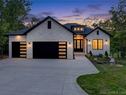325 Las Campanas, Sunrise Beach, MO 65079