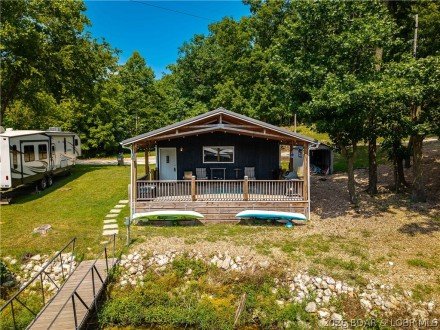 27516 Golden Point, Barnett, MO 65201