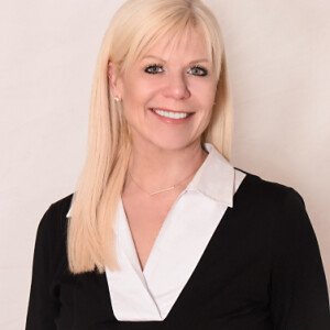 Holly Stenger