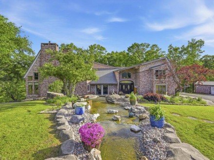 10591 Poppy, Neosho, MO 64850