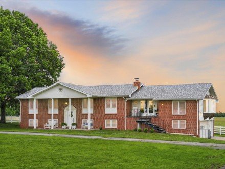 13025 Highway 32, Stockton, MO 65785