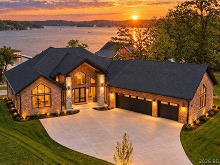 1254 Darwin, Osage Beach, MO 65065