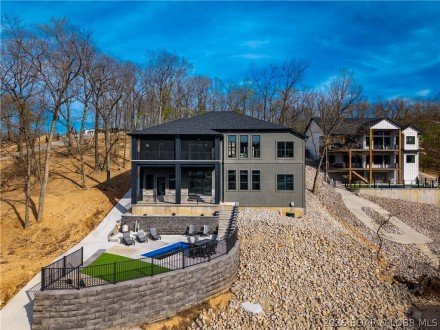 205 Beachnut, Sunrise Beach, MO 65079