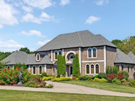6279 Farm Road 215, Strafford, MO 65757